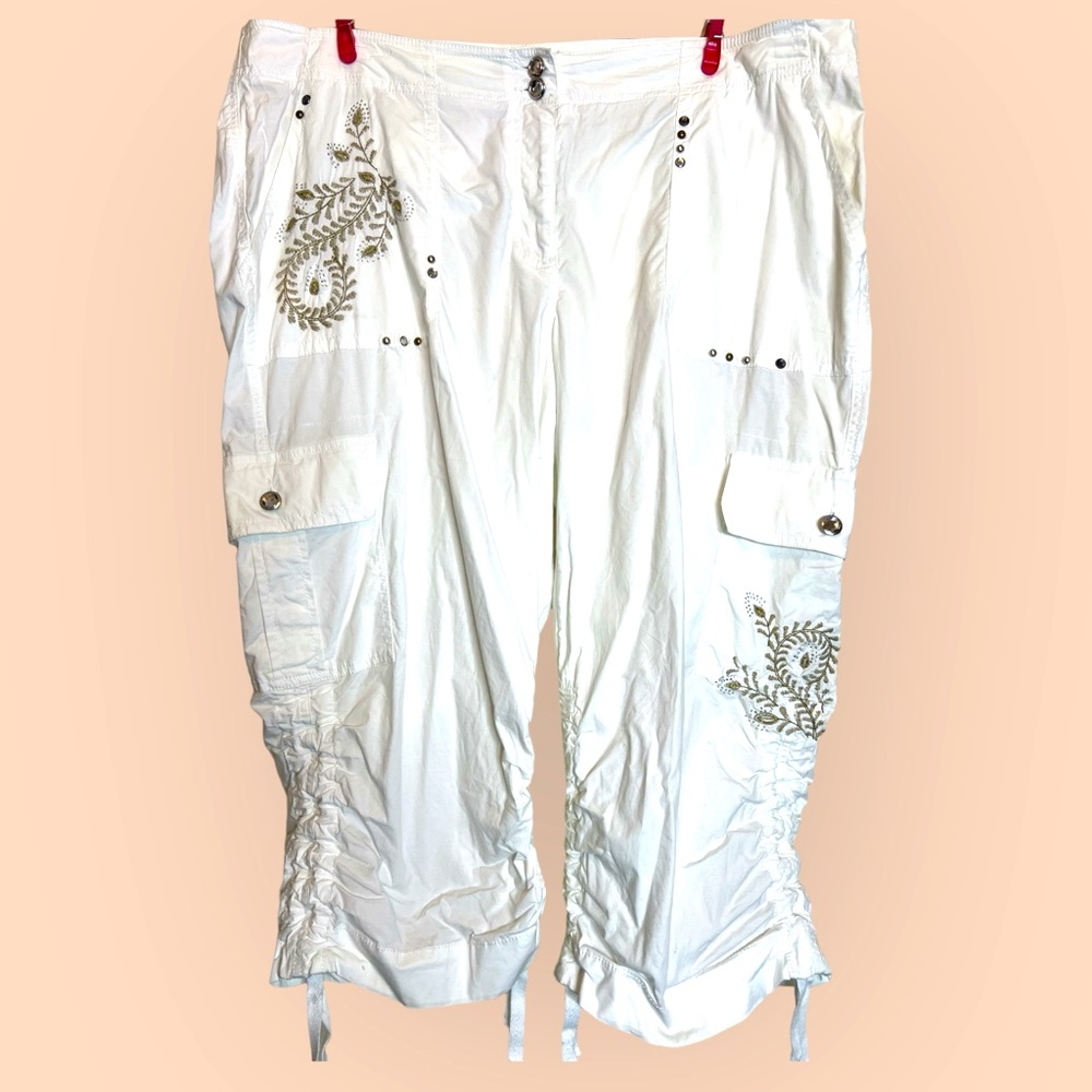 🌟🌟 White Capris 18W INC🌟🌟